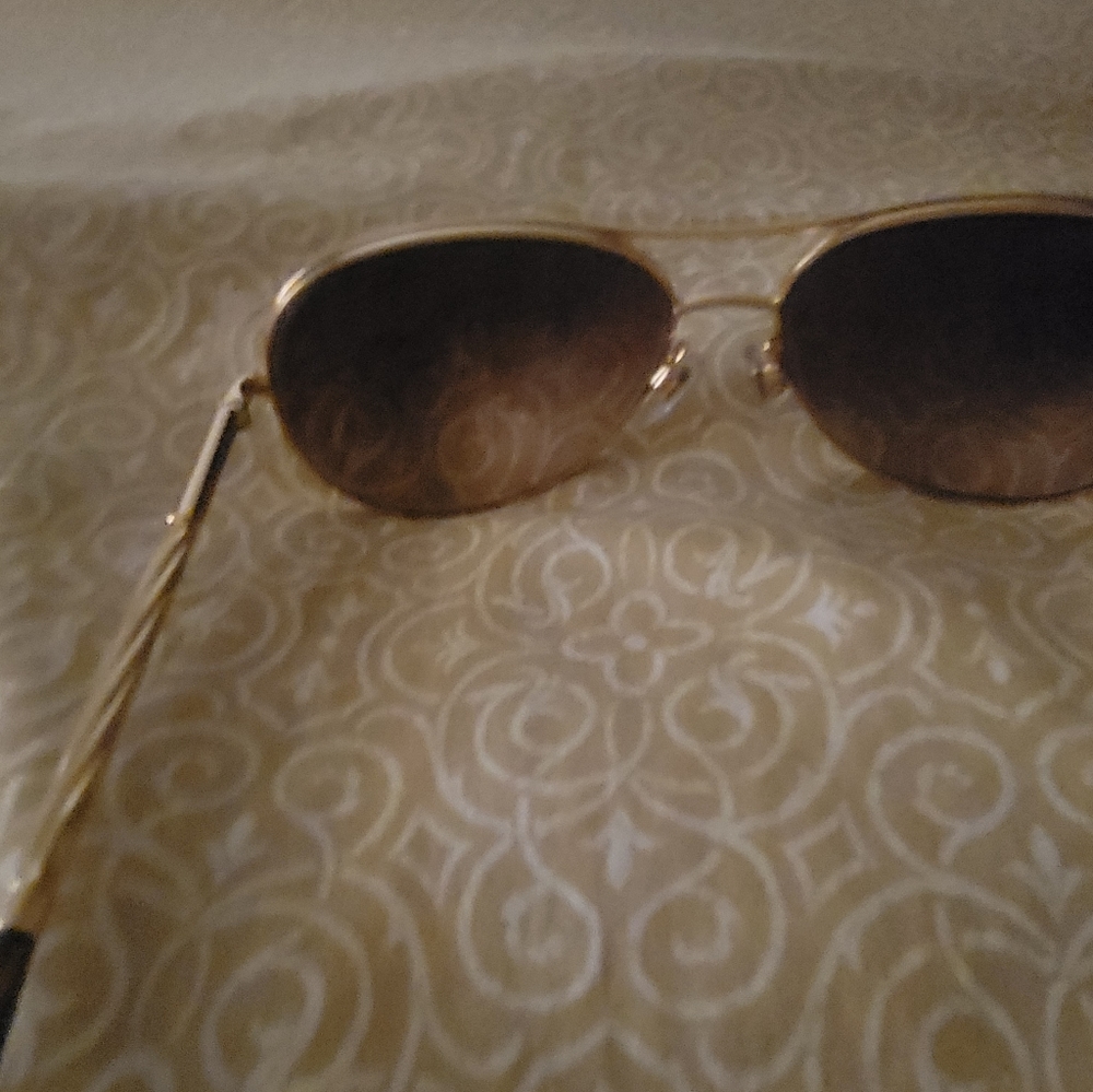 Burberry unisex sunglasses NWOT Brown/Tan - Picture 12 of 16